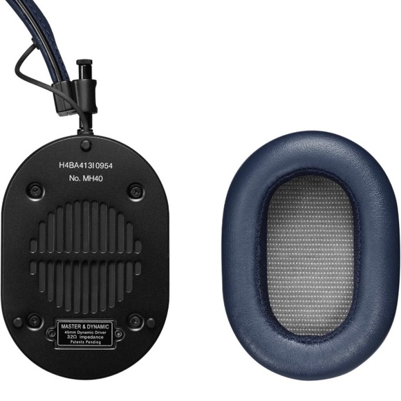 NEW Master & Dynamic MH40B4 Over-Ear Black/Navy WIRED Headphones - Picture 4 of 5